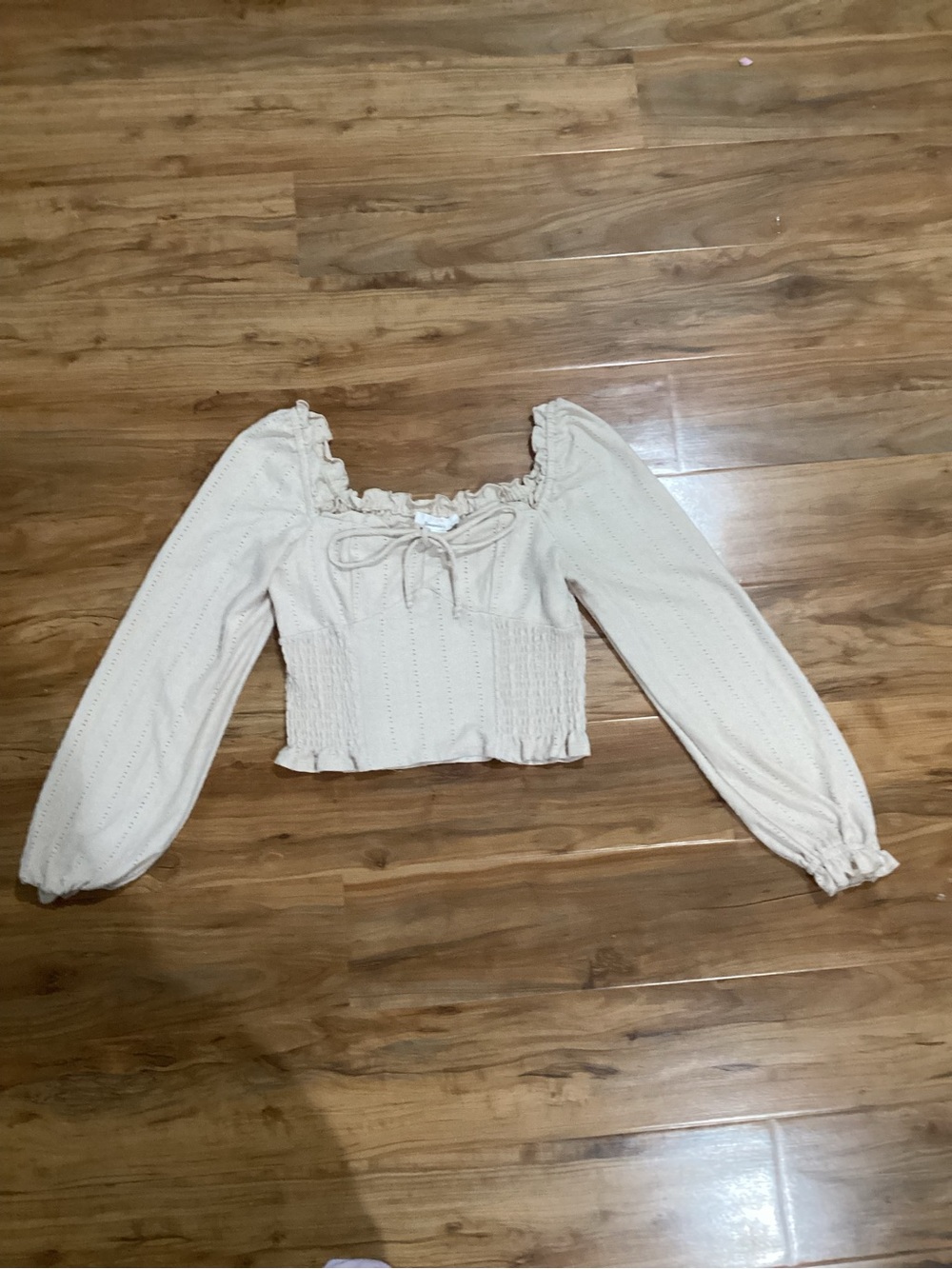 URBAN Romantics Cream Smocked Tie-Front Long-Sleeve Crop Top